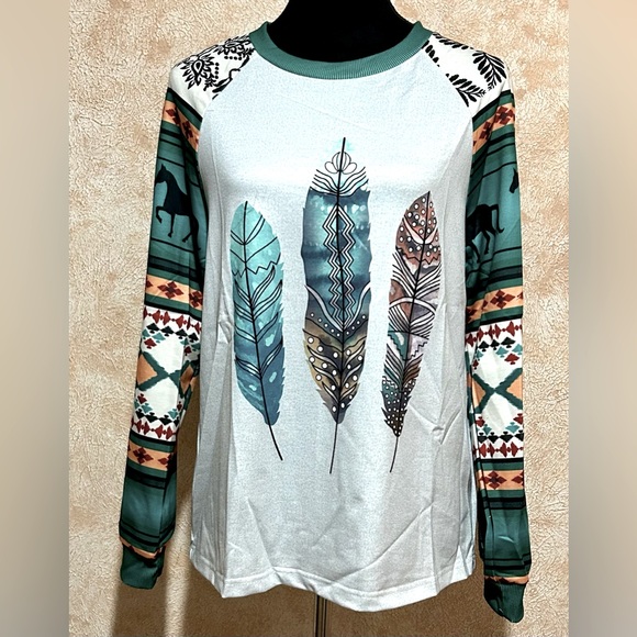 🌵Aztec Feather Print Raglan Sleeve Top - Picture 5 of 16